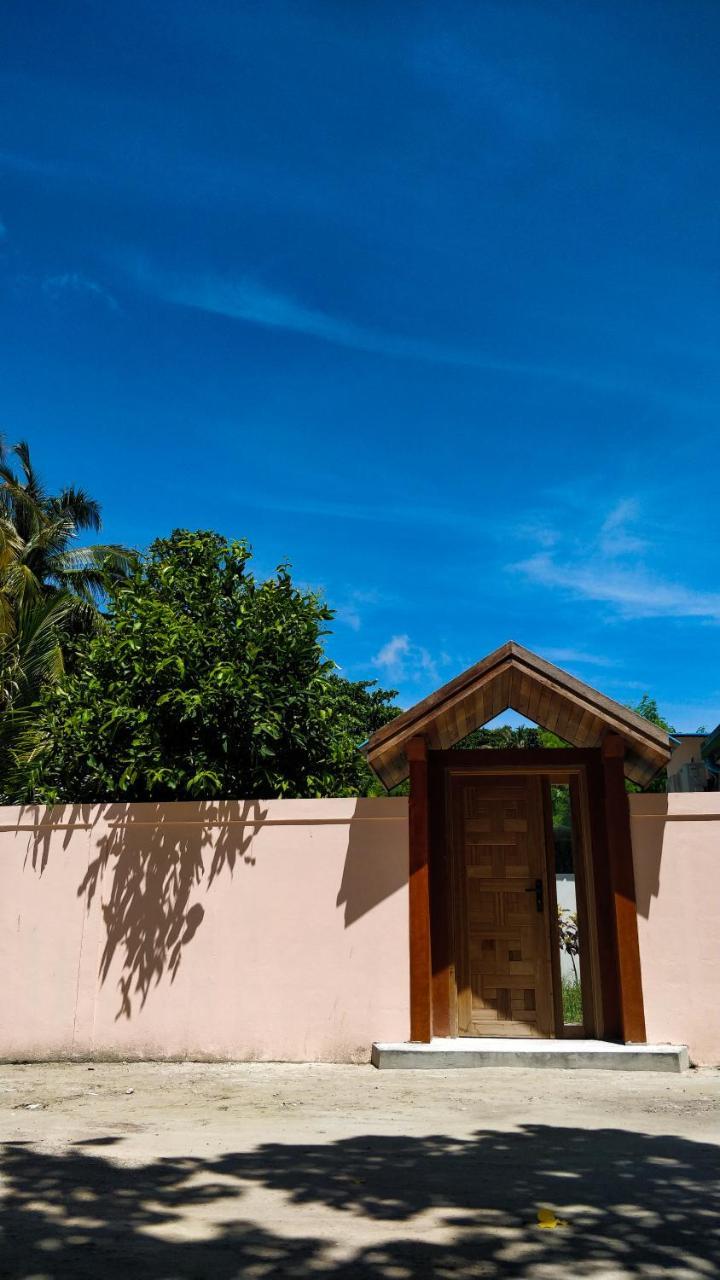 Akiri Surf Retreat Hotel Thulusdhoo Exterior photo