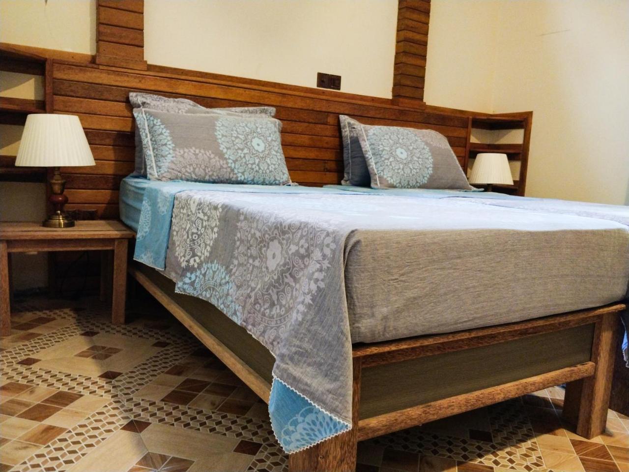 Akiri Surf Retreat Hotel Thulusdhoo Exterior photo